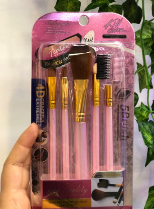 Set de brochas y aplicadores de maquillaje en su empaque
