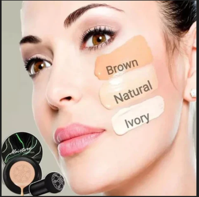 Referencias de tonos Brown, Natural e Ivory de la base Moisture Cushion; producto ofrecido en tono Natural